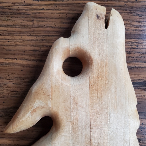 Solid Wood Wolf Shaped Cutting Board - Picture 3 of 8